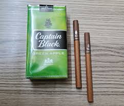 captain black green apple cigar